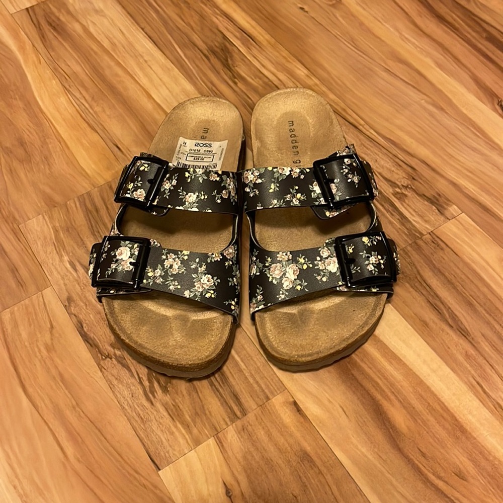 Madden girl sandals